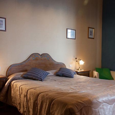 บีแอนด์บี เลอ กาเซลเล Bed & Breakfast ลูชินญาโน ภายนอก รูปภาพ