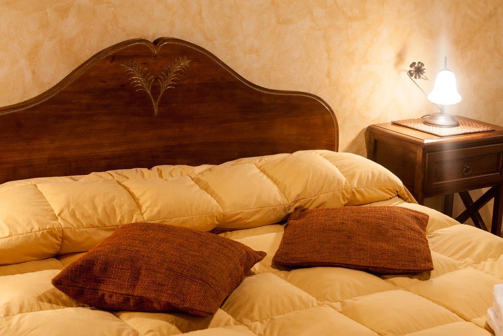 บีแอนด์บี เลอ กาเซลเล Bed & Breakfast ลูชินญาโน ภายนอก รูปภาพ