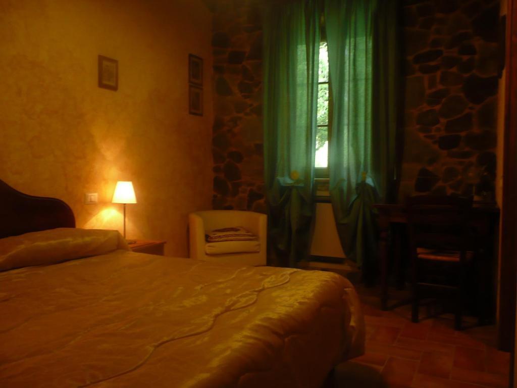บีแอนด์บี เลอ กาเซลเล Bed & Breakfast ลูชินญาโน ห้อง รูปภาพ